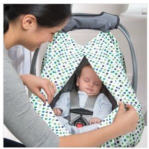 ***SOLD**** SUMMER all in one carry & cover. dots NIB SPF60+